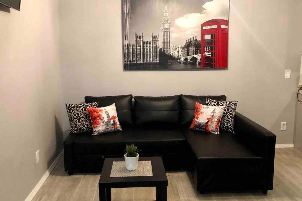 New 2 Bedroom Luxury Apartment -Great Location -Modern Rocky Point Exterior photo